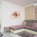 Istriana By Istrian *