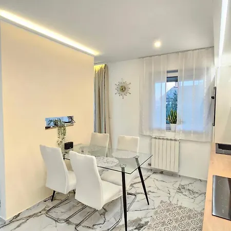 Istriana By Istrian Apartmán *