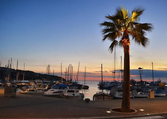 Istriana By Istrian * 코페르